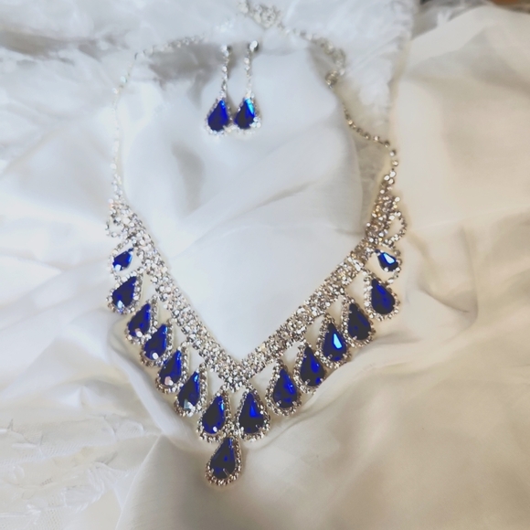 Sapphire Blue Elegant Gala Necklace & Earrings Set... Wedding Prom - Picture 1 of 3